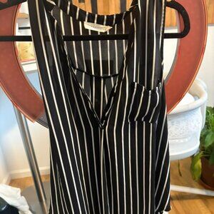 LUSH Black and White Sleeveless Tunic Size Small